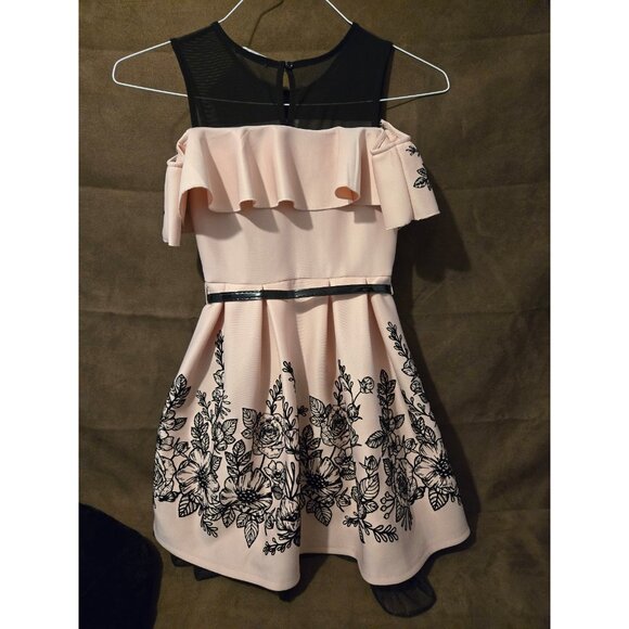 Knitworks Dress 10 - Picture 4 of 11